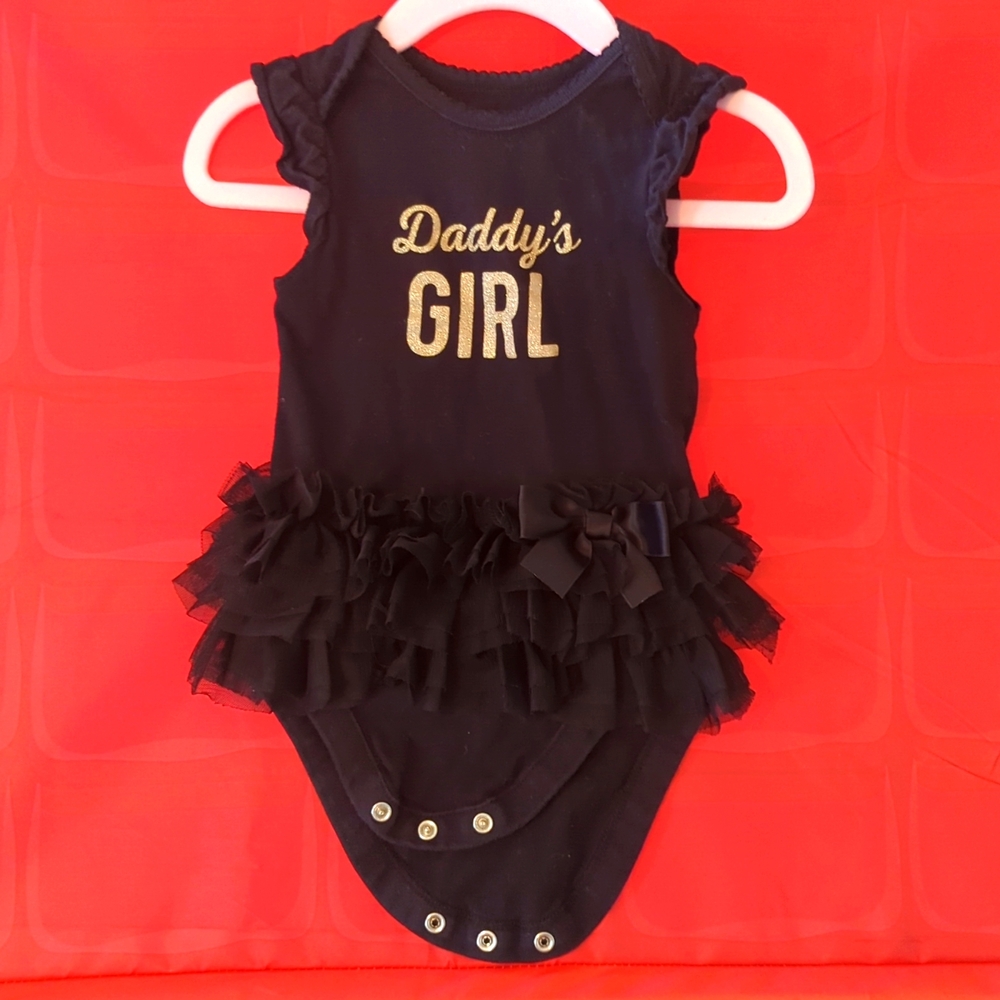 Daddys Girl onesie